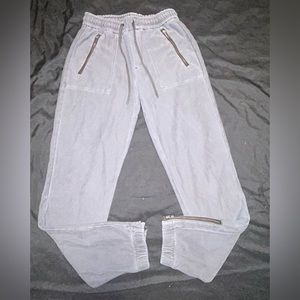 Athleta zip ankle zip pocket joggers size 6